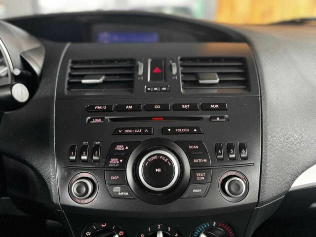 Сірий Мазда 3, об'ємом двигуна 2 л та пробігом 141 тис. км за 7599 $, фото 17 на Automoto.ua