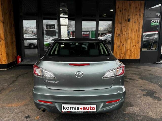 Сірий Мазда 3, об'ємом двигуна 2 л та пробігом 141 тис. км за 7599 $, фото 3 на Automoto.ua