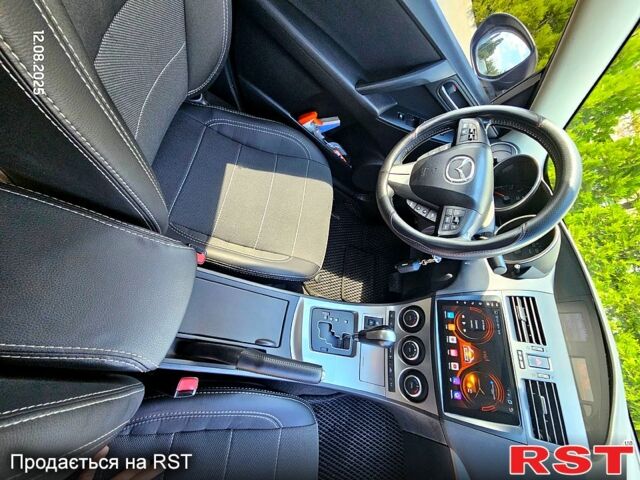 Серый Мазда 3, объемом двигателя 1.6 л и пробегом 118 тыс. км за 9900 $, фото 7 на Automoto.ua