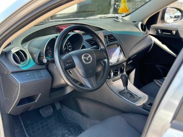 Сірий Мазда 3, об'ємом двигуна 2 л та пробігом 270 тис. км за 6984 $, фото 22 на Automoto.ua