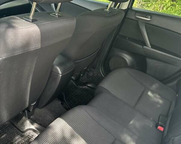 Сірий Мазда 3, об'ємом двигуна 2 л та пробігом 320 тис. км за 7000 $, фото 15 на Automoto.ua