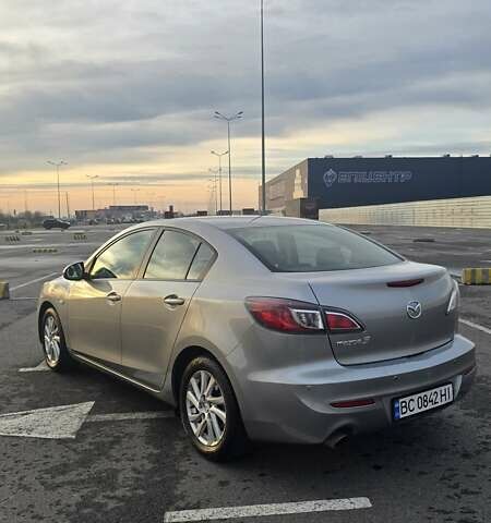 Сірий Мазда 3, об'ємом двигуна 1.6 л та пробігом 119 тис. км за 9000 $, фото 4 на Automoto.ua