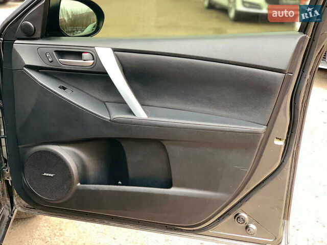 Серый Мазда 3, объемом двигателя 2 л и пробегом 254 тыс. км за 7990 $, фото 17 на Automoto.ua