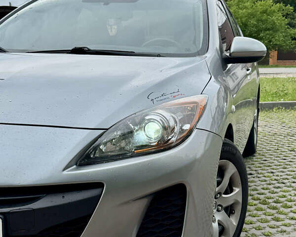 Серый Мазда 3, объемом двигателя 2 л и пробегом 90 тыс. км за 8300 $, фото 32 на Automoto.ua