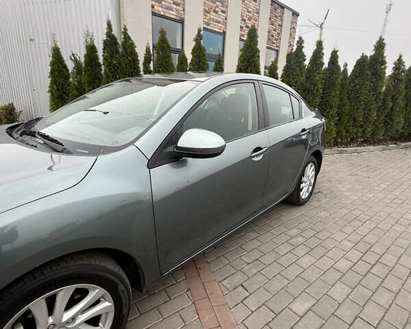 Серый Мазда 3, объемом двигателя 2 л и пробегом 201 тыс. км за 7000 $, фото 18 на Automoto.ua