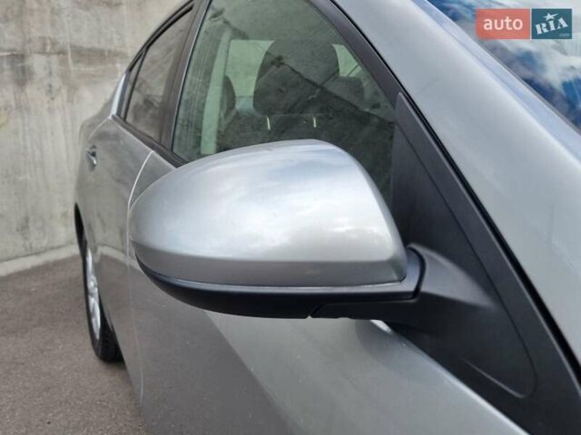 Серый Мазда 3, объемом двигателя 2 л и пробегом 190 тыс. км за 6999 $, фото 33 на Automoto.ua