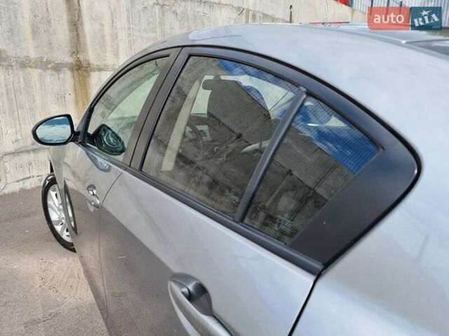 Серый Мазда 3, объемом двигателя 2 л и пробегом 190 тыс. км за 6999 $, фото 32 на Automoto.ua