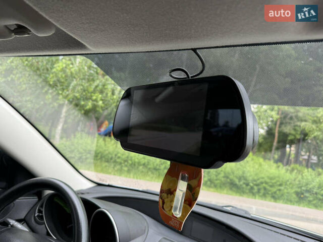 Серый Мазда 3, объемом двигателя 2 л и пробегом 90 тыс. км за 8300 $, фото 42 на Automoto.ua