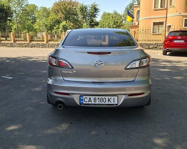 Сірий Мазда 3, об'ємом двигуна 1.6 л та пробігом 160 тис. км за 7700 $, фото 4 на Automoto.ua