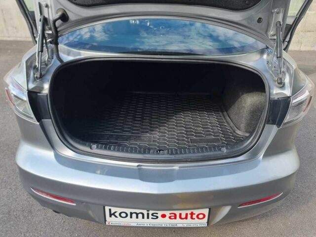 Сірий Мазда 3, об'ємом двигуна 2 л та пробігом 190 тис. км за 7599 $, фото 5 на Automoto.ua