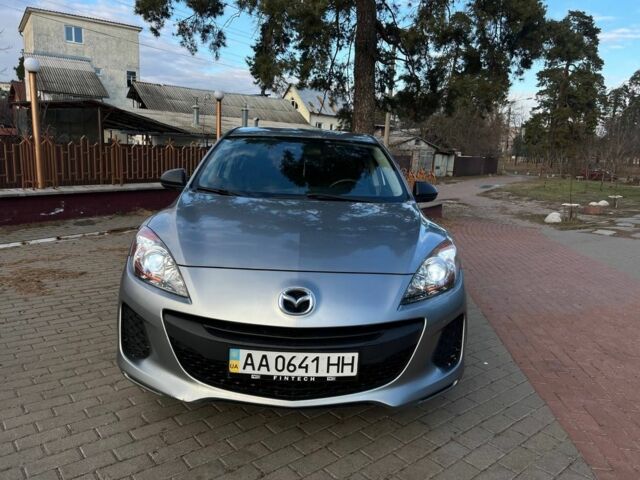 Серый Мазда 3, объемом двигателя 1.6 л и пробегом 278 тыс. км за 6800 $, фото 1 на Automoto.ua