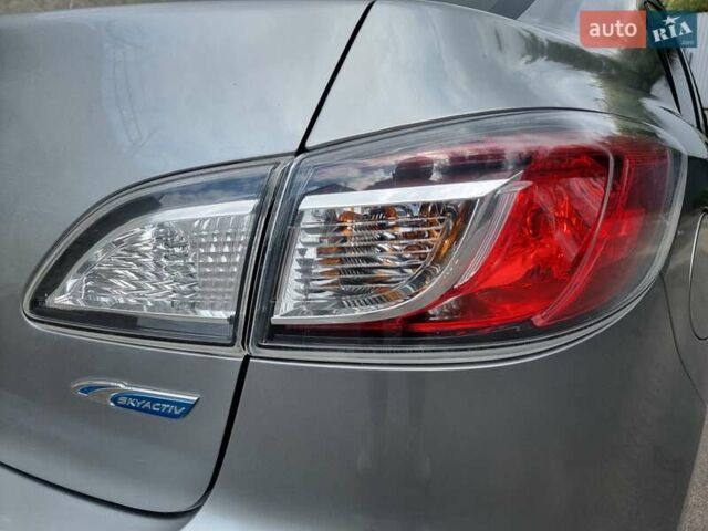 Серый Мазда 3, объемом двигателя 2 л и пробегом 190 тыс. км за 6999 $, фото 20 на Automoto.ua