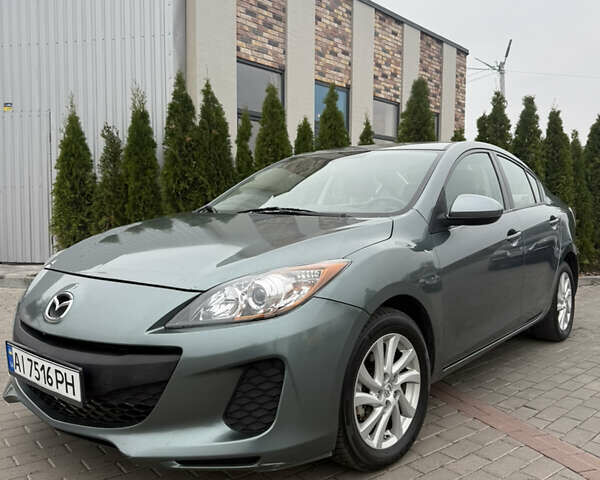 Серый Мазда 3, объемом двигателя 2 л и пробегом 201 тыс. км за 7000 $, фото 3 на Automoto.ua