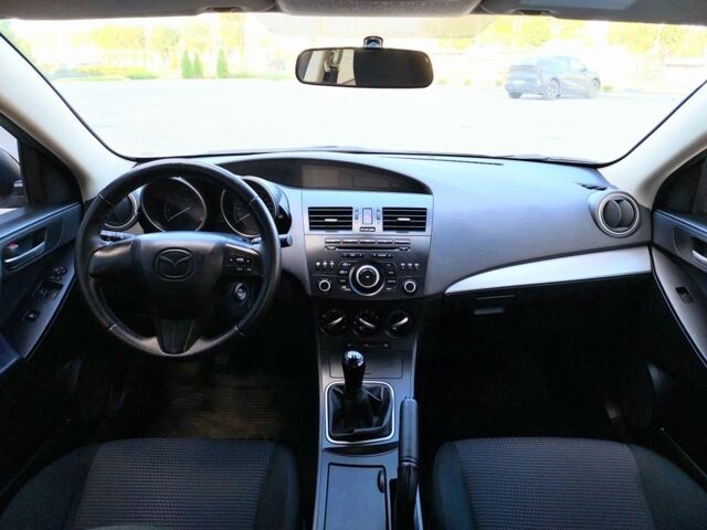 Серый Мазда 3, объемом двигателя 1.6 л и пробегом 162 тыс. км за 6999 $, фото 5 на Automoto.ua