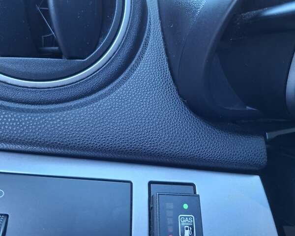 Сірий Мазда 3, об'ємом двигуна 1.6 л та пробігом 160 тис. км за 7700 $, фото 12 на Automoto.ua