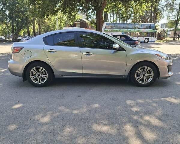 Сірий Мазда 3, об'ємом двигуна 1.6 л та пробігом 160 тис. км за 7700 $, фото 2 на Automoto.ua