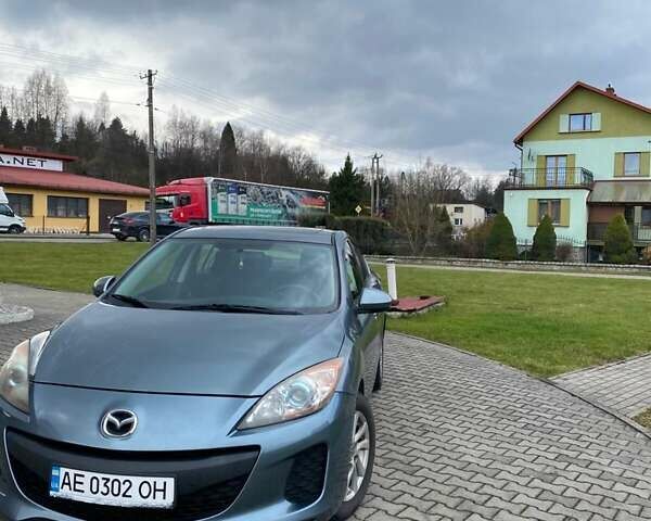 Серый Мазда 3, объемом двигателя 2 л и пробегом 232 тыс. км за 7200 $, фото 4 на Automoto.ua