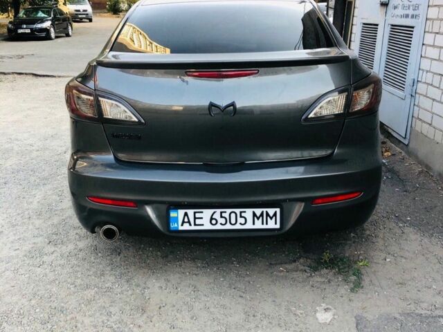 Серый Мазда 3, объемом двигателя 2 л и пробегом 270 тыс. км за 8500 $, фото 3 на Automoto.ua