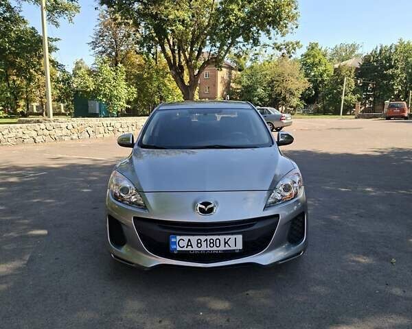 Сірий Мазда 3, об'ємом двигуна 1.6 л та пробігом 160 тис. км за 7700 $, фото 3 на Automoto.ua