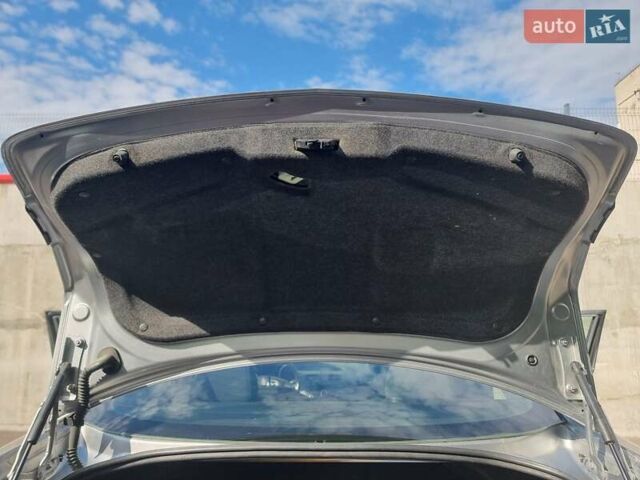 Серый Мазда 3, объемом двигателя 2 л и пробегом 190 тыс. км за 6999 $, фото 35 на Automoto.ua