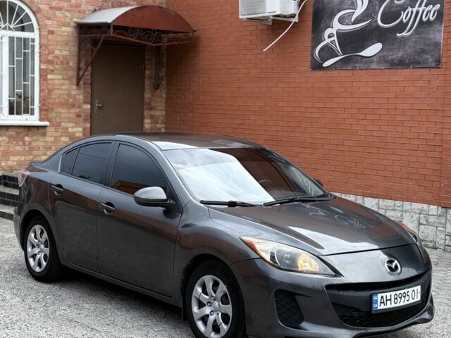 Серый Мазда 3, объемом двигателя 2 л и пробегом 222 тыс. км за 5900 $, фото 2 на Automoto.ua