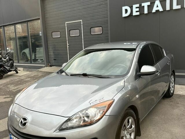 Сірий Мазда 3, об'ємом двигуна 2 л та пробігом 95 тис. км за 6700 $, фото 2 на Automoto.ua