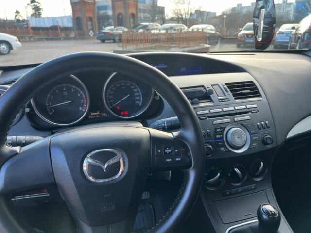 Серый Мазда 3, объемом двигателя 1.6 л и пробегом 278 тыс. км за 6800 $, фото 5 на Automoto.ua