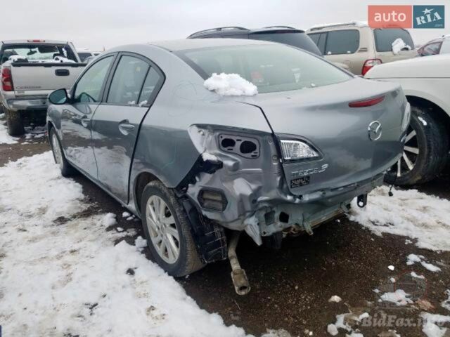 Серый Мазда 3, объемом двигателя 2 л и пробегом 181 тыс. км за 6300 $, фото 22 на Automoto.ua