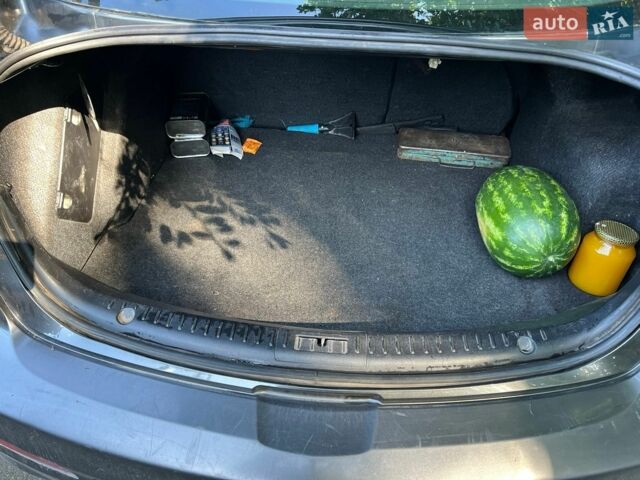 Серый Мазда 3, объемом двигателя 2 л и пробегом 250 тыс. км за 6900 $, фото 10 на Automoto.ua