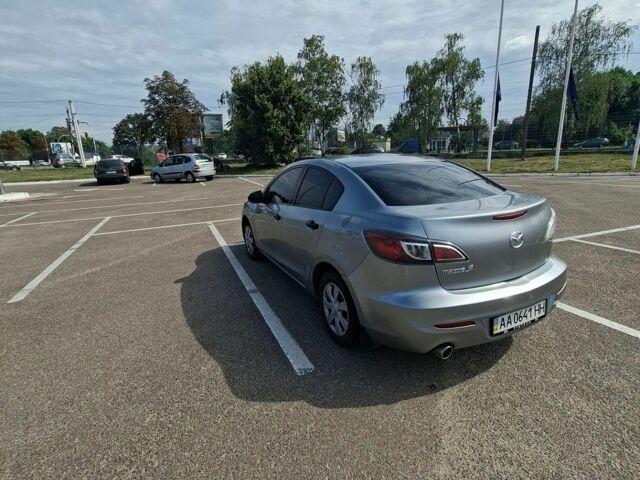 Серый Мазда 3, объемом двигателя 1.6 л и пробегом 278 тыс. км за 6500 $, фото 5 на Automoto.ua