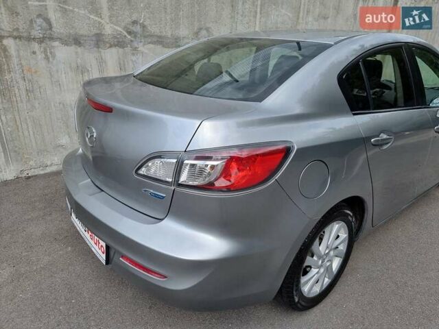 Серый Мазда 3, объемом двигателя 2 л и пробегом 190 тыс. км за 6999 $, фото 17 на Automoto.ua