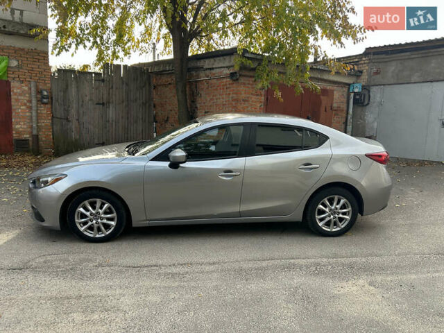 Серый Мазда 3, объемом двигателя 2 л и пробегом 182 тыс. км за 9000 $, фото 2 на Automoto.ua