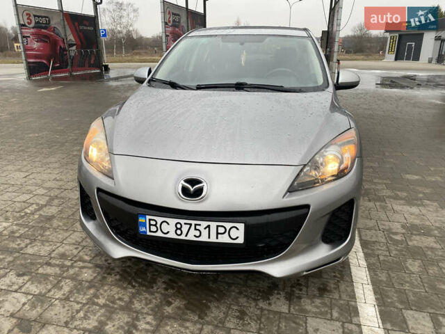 Серый Мазда 3, объемом двигателя 2 л и пробегом 200 тыс. км за 6999 $, фото 1 на Automoto.ua