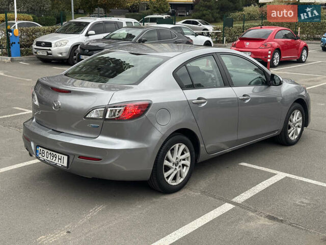 Мазда 3 2013 в Киеве на Automoto.ua Серый Мазда 3, объемом двигателя 2 л и пробегом 240 тыс. км за 9000 $, фото 7 на Automoto.ua