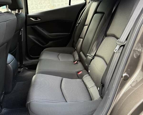 Серый Мазда 3, объемом двигателя 1.5 л и пробегом 134 тыс. км за 11600 $, фото 20 на Automoto.ua