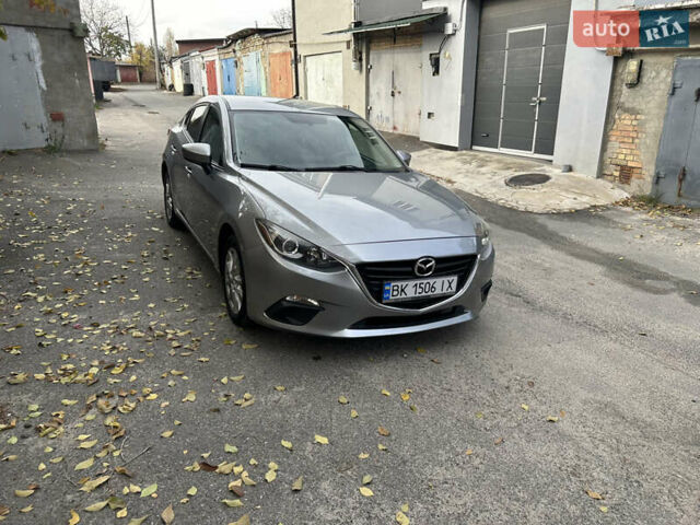 Серый Мазда 3, объемом двигателя 2 л и пробегом 182 тыс. км за 9000 $, фото 3 на Automoto.ua