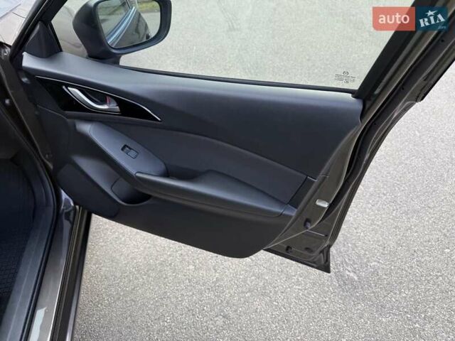 Серый Мазда 3, объемом двигателя 1.5 л и пробегом 134 тыс. км за 11600 $, фото 16 на Automoto.ua