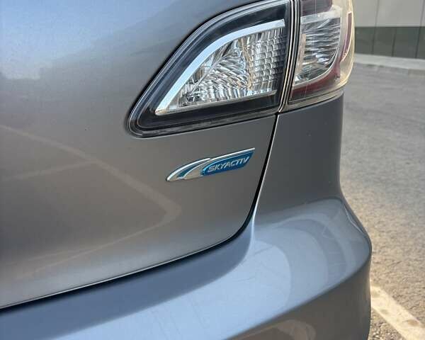 Серый Мазда 3, объемом двигателя 2 л и пробегом 106 тыс. км за 10500 $, фото 13 на Automoto.ua
