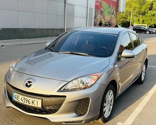 Серый Мазда 3, объемом двигателя 2 л и пробегом 106 тыс. км за 10500 $, фото 4 на Automoto.ua