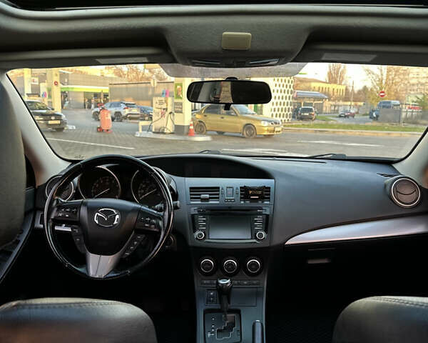 Сірий Мазда 3, об'ємом двигуна 2 л та пробігом 247 тис. км за 9500 $, фото 10 на Automoto.ua