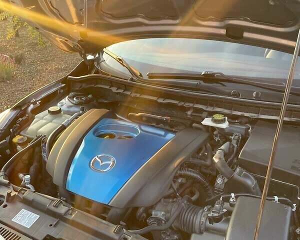 Серый Мазда 3, объемом двигателя 2 л и пробегом 110 тыс. км за 7400 $, фото 9 на Automoto.ua
