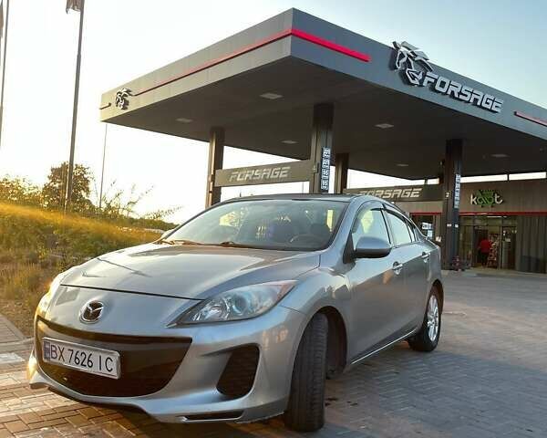 Серый Мазда 3, объемом двигателя 2 л и пробегом 110 тыс. км за 7400 $, фото 2 на Automoto.ua
