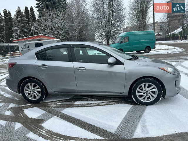 Серый Мазда 3, объемом двигателя 2 л и пробегом 111 тыс. км за 8800 $, фото 3 на Automoto.ua