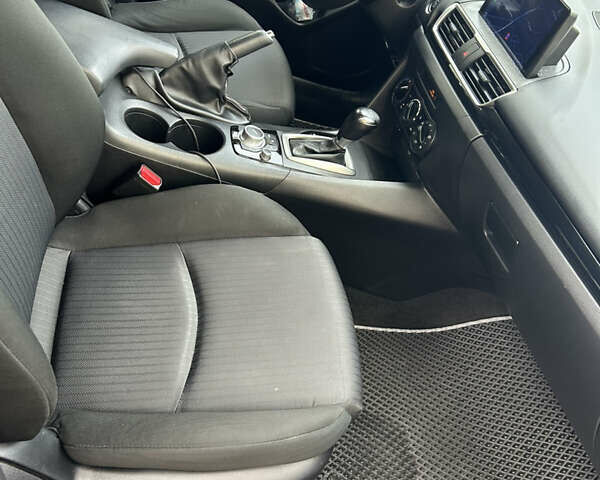 Серый Мазда 3, объемом двигателя 2 л и пробегом 182 тыс. км за 9000 $, фото 11 на Automoto.ua