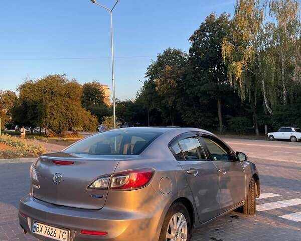 Серый Мазда 3, объемом двигателя 2 л и пробегом 110 тыс. км за 7400 $, фото 5 на Automoto.ua