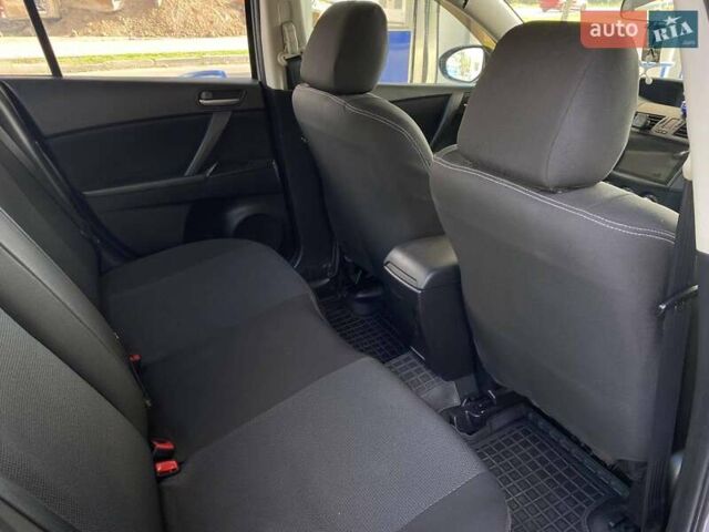 Серый Мазда 3, объемом двигателя 2 л и пробегом 219 тыс. км за 8800 $, фото 17 на Automoto.ua