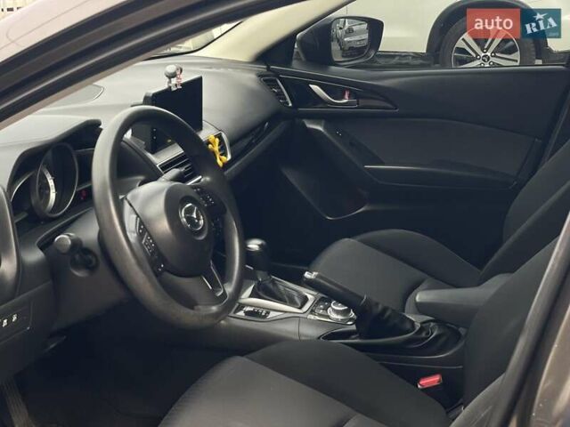 Серый Мазда 3, объемом двигателя 2 л и пробегом 173 тыс. км за 9700 $, фото 10 на Automoto.ua
