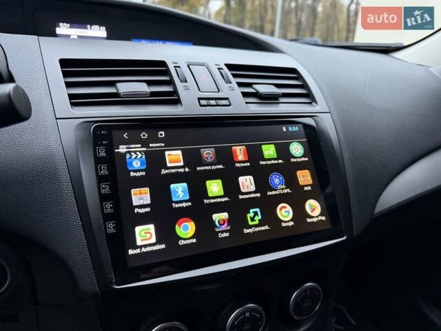 Серый Мазда 3, объемом двигателя 2 л и пробегом 158 тыс. км за 7999 $, фото 30 на Automoto.ua