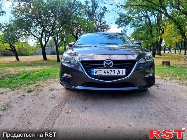Серый Мазда 3, объемом двигателя 2 л и пробегом 172 тыс. км за 9500 $, фото 1 на Automoto.ua