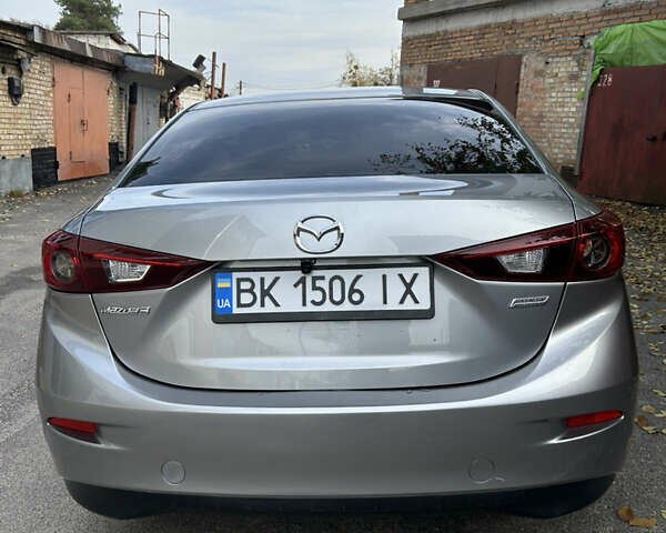 Серый Мазда 3, объемом двигателя 2 л и пробегом 182 тыс. км за 9000 $, фото 6 на Automoto.ua